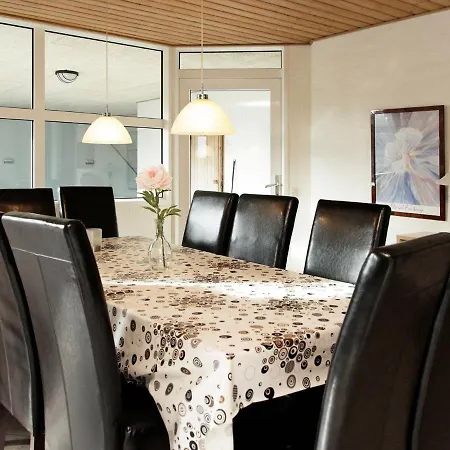10 Person In Bl Vand Holiday home Blavand