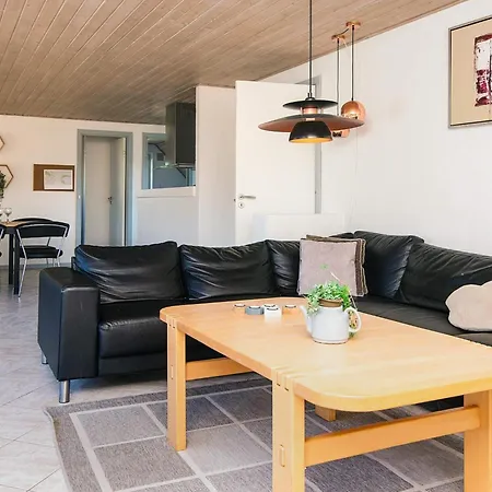 펜션 10 Person In Bl Vand Blåvand